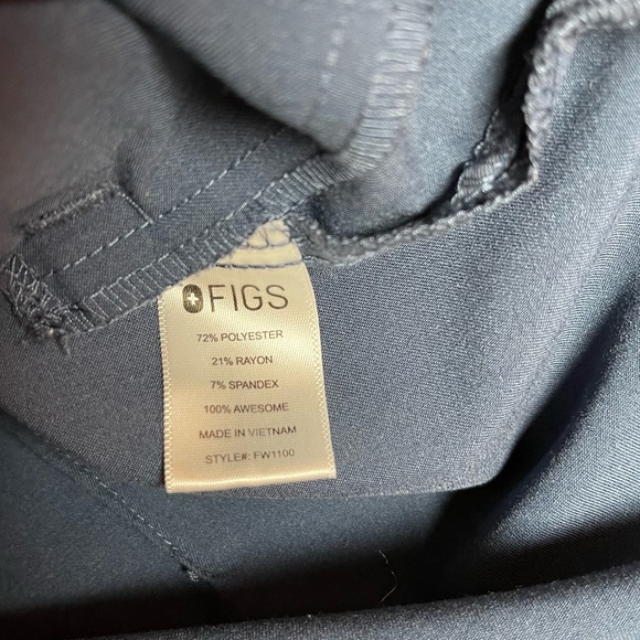 Figs Scrub Set- *Limited Edition Dark Harbor* XS - Picture 10 of 15